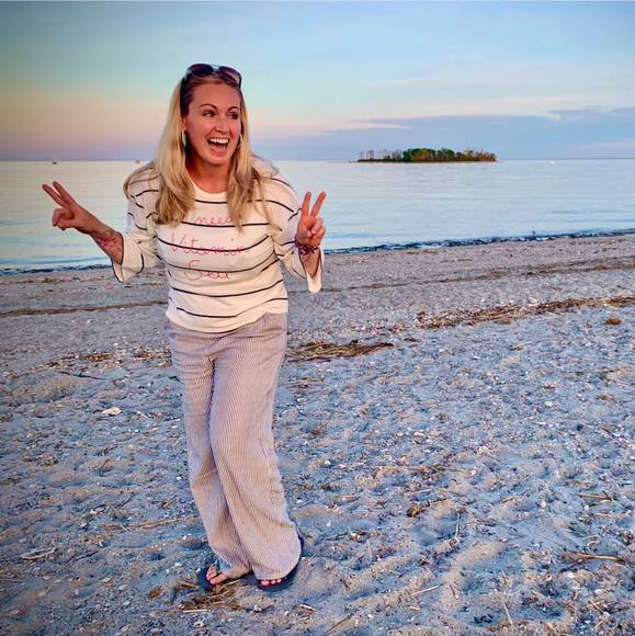 Meet your Posher, Rebekah - Picture 1 of 1